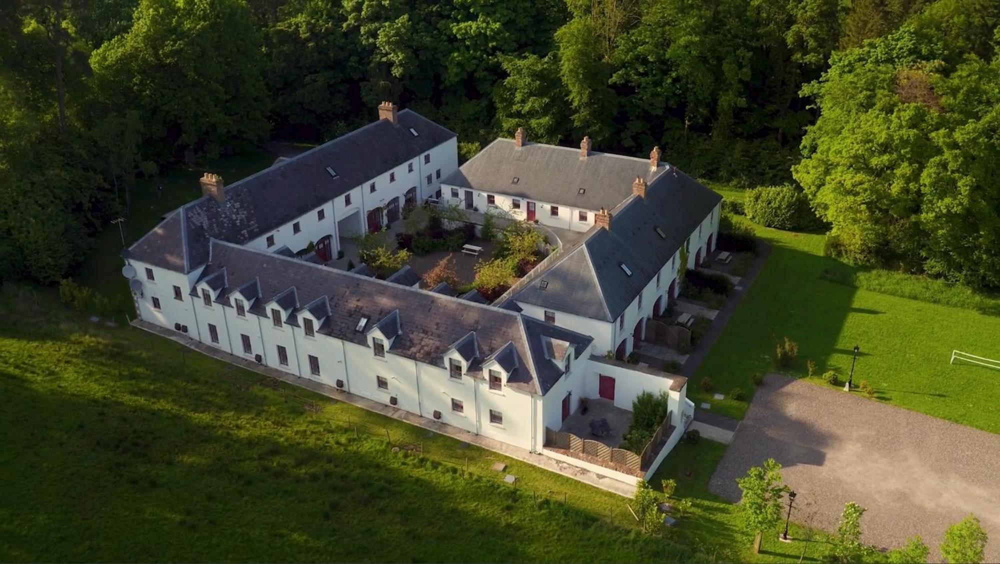 Old Stable Mews Castle Leslie Villa Glaslough Buitenkant foto
